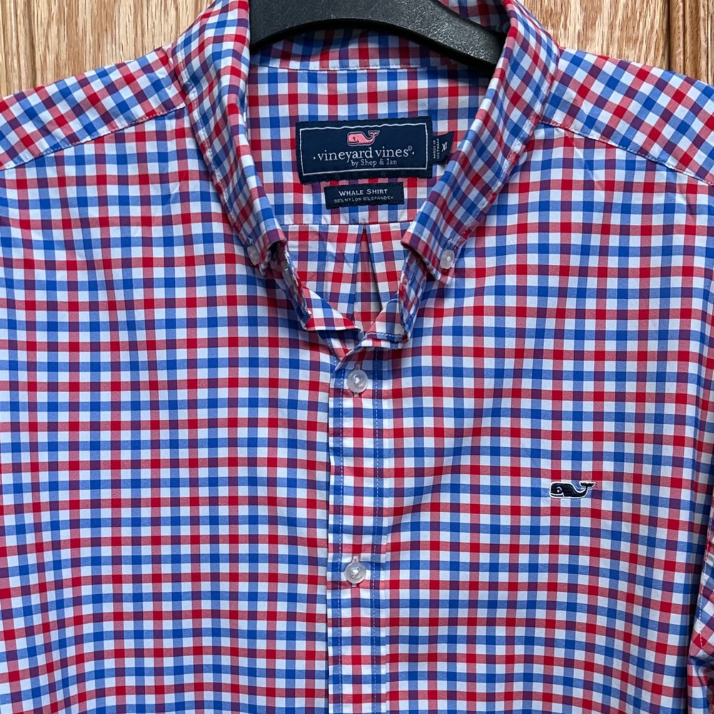 Vineyard Vines Men's Red, White  and Blue Plaid Shirt.

[92]